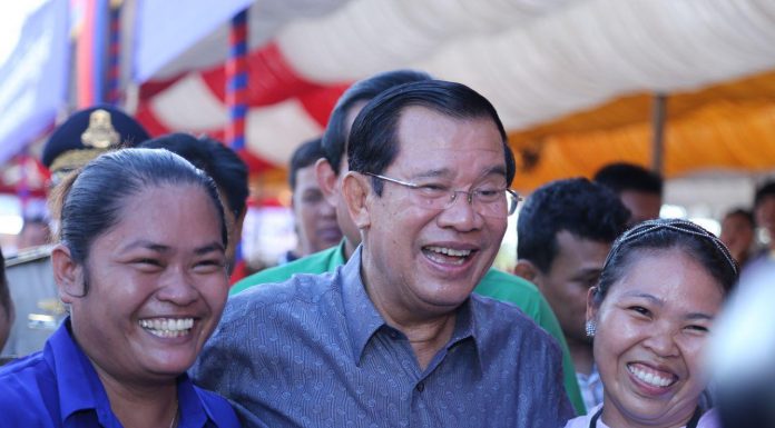 សម្តេចតេជោ ហ៊ុន សែន អញ្ជើញសំណេះសំណាលជាមួយកម្មករ-កម្មការិនី និងនិយោជិត នៅតំបន់រោងចក្រ7NG