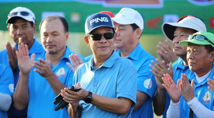 សម្តេច ហ៊ុន សែន អញ្ជើញបើកការប្រកួតវាយកូនហ្គោលពានរង្វាន់សម្តេច តេជោនាយករដ្ឋមន្រ្តី ឆ្នាំ២០១៧ នៅរាជធានីភ្នំពេញ