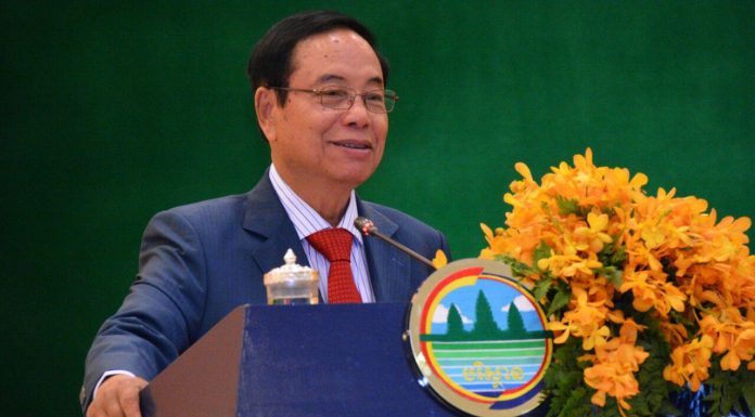 ឯកឧត្តម ប៊ិន ឈិន ឧបនាយករដ្ឋមន្រ្តីប្រចាំការ អញ្ជើញបើក «សន្និបាតបូកសរុបលទ្ធផលការងារបរិស្ថានឆ្នាំ២០១៧ និងទិសដៅការងារឆ្នាំ២០១៨»