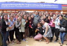 សម្តេចតេជោ ហ៊ុន សែន អញ្ជើញជួបកម្មករជាង១ម៉ឺននាក់នៅរោងចក្រ តំបន់ទួលពង្រ ខណ្ឌពោធិ៍សែនជ័យ