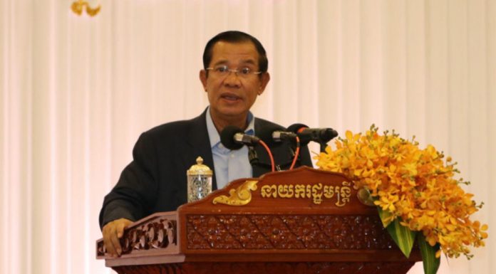 សម្តេចតេជោ ហ៊ុន សែន អញ្ជើញជួបសំណេះសំណាលជាមួយអ្នកសារព័ត៌មានជាតិ ៣,៤០០នាក់