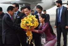 សម្តេចតេជោ ហ៊ុន សែន នាយករដ្ឋមន្រ្តី អញ្ជើញដល់ទីក្រុងញ៉ូដេលី ដើម្បីចូលរួម កិច្ចប្រជុំកំពូលរំលឹកខួបអនុស្សាវរីយ៍ អាស៊ាន -ឥណ្ឌា និងអញ្ជើញបំពេញទស្សនកិច្ចផ្លូវការ នៅសាធារណរដ្ឋឥណ្ឌា