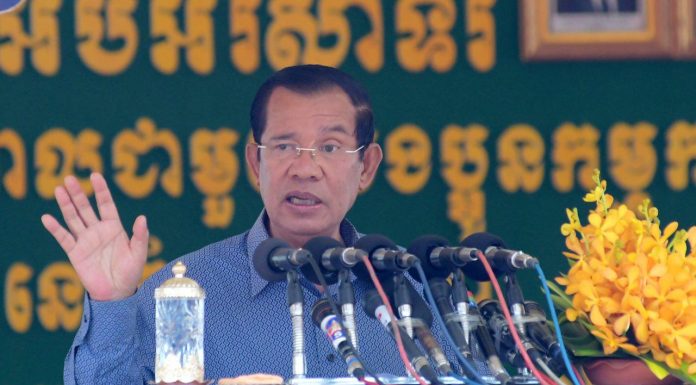សម្តេចអគ្គមហាសេនាបតីតេជោ ហ៊ុន សែន បានប្រកាសជូនដល់បងប្អូនកម្មករថា កម្មាការីនីដែលឆ្លងទន្លេ និងទទួលបានថវិកាពីរាជរដ្ឋាភិបាលកម្ពុជា