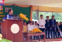 សម្តេចអគ្គមហាសេនាបតីតេជោ ហ៊ុន សែន អញ្ជើញបញ្ចុះខណ្ឌសីមា និងឆ្លងសមិទ្ធផលនានា ក្នុងវត្តជ័យមង្គល ស្រុកស្រីសន្ធរ ខេត្តកំពង់ចាម