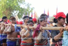 សម្ដេចតេជោ ហ៊ុន សែន និង សម្ដេចកិត្តិព្រឹទ្ធបណ្ឌិត អញ្ជើញជាអធិបតីពិធីទាញព្រ័ត្រមិត្តភាពអង្គរសង្ក្រាន្តឆ្នាំថ្មី ២០១៨