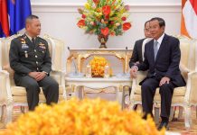 សម្តេចតេជោ ហ៊ុន សែន អញ្ជើញជួប អគ្គមេបញ្ជាការរងនៃកងទ័ពថៃ