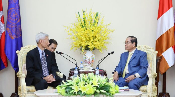 ឯកឧត្តមកិត្តិនីតិកោសលបណ្ឌិត ប៊ិន ឈិន ទទួលជួបសម្តែងការគួរសម និងពិភាក្សាការងារជាមួយឯកអគ្គរាជទូតថៃថ្មីប្រចាំកម្ពុជា