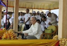 ព្រះករុណា ព្រះមហាក្សត្រយាងដាំកូនឈើ ក្នុងឱកាសព្រះរាជពិធីបុណ្យរុក្ខទិវា ០៩ កក្កដា នៅខេត្តកំពត