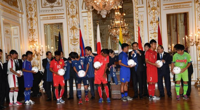 សម្ដេចតេជោ ហ៊ុន សែន អញ្ជើញចូលរួមជួបយុវជនកីឡាបាល់ទាត់មេគង្គ-ជប៉ុន