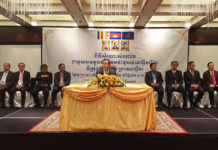 សម្តេចតេជោ ហ៊ុន សែន អញ្ជើញទទួលជួបសំណេះសំណាលជាមួយ បងប្អូនសហគមន៍ខ្មែររស់នៅទ្វីបអឺរ៉ុប