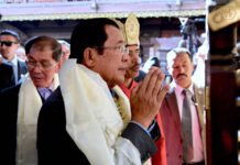 សម្ដេចតេជោ ហ៊ុន សែន អញ្ជើញ ទស្សនា ប្រសាទមាសព្រះវិហារនៃព្រះពុទ្ធសាសនៅនេប៉ាល