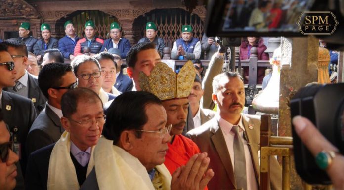 សម្ដេចតេជោ ហ៊ុន សែន អញ្ជើញ ទស្សនា ប្រសាទមាសព្រះវិហារនៃព្រះពុទ្ធសាសនៅនេប៉ាល