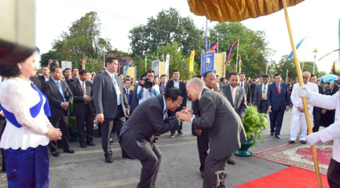 សារលិខិតថ្លែងអំណរព្រះគុណ របស់សម្តេចតេជោ ហ៊ុន សែន ក្រាបបង្គំទូលថ្វាយ ព្រះករុណាព្រះបាទសម្តេចព្រះរបមនាថ នរោត្តម សីហមុនី ព្រះមហាក្សត្រកម្ពុជា