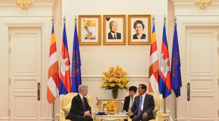 សម្តេចអគ្គមហាសេនាបតីតេជោ ហ៊ុន សែន ទទួលជួបប្រតិភូបណ្តាប្រទេសនានា ដែលចូលរួមសន្និសីទថ្នាក់តំបន់ ស្តីពីការប្រយុទ្ធប្រឆាំងឱសថក្លែងក្លាយ និងអន់គុណភាព