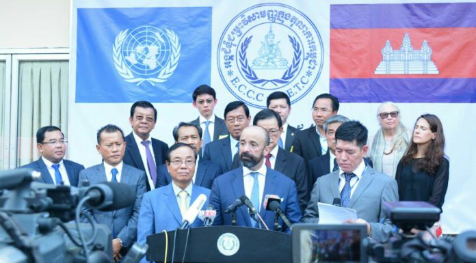 ចំណាប់អារម្មណ៍ ឯកឧត្តមកិត្តិនីតិកោសលបណ្ឌិត ប៊ិន ឈិន ថ្លែងក្នុងពិធីប្រកាសសាក្រម របស់អង្គជំនុំជម្រះសាលាដំបូងនៃអ.វ.ត.ក. សំណុំរឿង០០២ ដំណាក់កាលទី២ ប្រឆាំ នឹង នួនជា និង ខៀវ សំផន