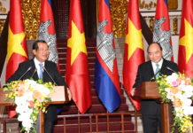 សម្ដេចតេជោ ហ៊ុន សែន ប្រាប់នាយករដ្ឋមន្ត្រីវៀតណាមថា រដ្ឋធម្មនុញ្ញរបស់កម្ពុជា មិនអនុញ្ញាតឱ្យមានមូលដ្ឋានកងទ័ពបរទេសនៅកម្ពុជានោះទេ