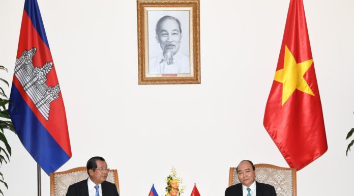 ឯកសារសំខាន់ៗចំនួន ៦ ត្រូវបានចុះហត្ថលេខា ក្នុងដំណើរទស្សនកិច្ចផ្លូវការ របស់សម្ដេចតេជោ ហ៊ុន សែន ទៅកាន់ប្រទេសវៀតណាម