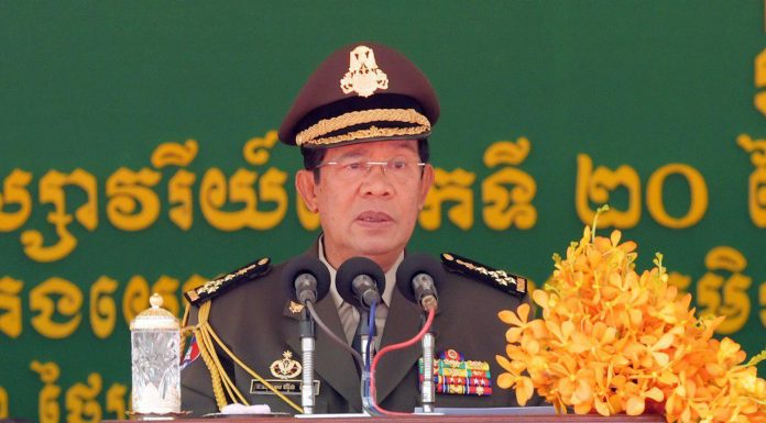 សម្ដេចតេជោ ហ៊ុន សែន៖ កម្លាំងប្រដាប់អាវុធត្រូវតែកម្ចាត់ចោលនូវទង្វើណាក៏ដោយ ដែលប៉ុនប៉ងដណ្ដើមអំណាចក្រៅប្រព័ន្ធប្រជាធិបតេយ្យក្រៅការបោះឆ្នោត