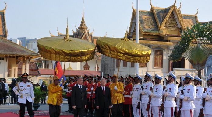 ព្រះករុណា ព្រះមហាក្សត្រយាងទទួលស្វាគមន៍ និងជួបសវនាការជាមួយប្រមុខរដ្ឋវៀតណាម
