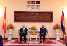 សម្តេចវិបុលសេនាភក្តី សាយ ឈុំ អញ្ជើញជួបពិភាក្សាការងារ ជាមួយឯកឧត្តម អគ្គលេខាបក្សកុម្មុនីស្ត និងជាប្រធានរដ្ឋវៀតណាម