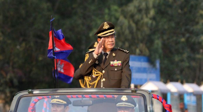 សម្តេចនាយករដ្ឋមន្រ្តី ហ៊ុន សែន អញ្ជើញជាអធិបតី ពិធីអបអរសាទរខួប២០ឆ្នាំ ថ្ងៃកំណើតកងទ័ពជើងគោក នៃកងយោធពលខេមរភូមិន្ទ