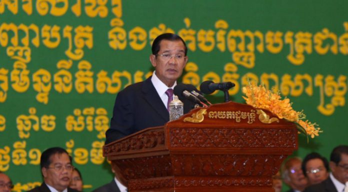 ប្រសាសន៍ដើមទាំងស្រុងរបស់ សម្តេចតេជោ ហ៊ុន សែន ថ្លែងក្នុងពិធីប្រគល់សញ្ញាបត្រ ជូនដល់និស្សិតសាកលវិទ្យាល័យភូមិន្ទនីតិសាស្ត្រ និងវិទ្យាសាស្ត្រសេដ្ឋកិច្ច