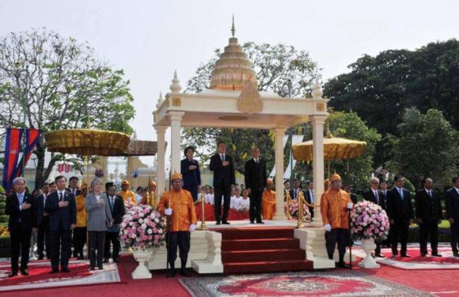 ព្រះមហាក្សត្រ យាងទទួលបដិសណ្ឋារកិច្ច និងជួបសវនាការជាមួយប្រធានាធិបតីកូរ៉េ