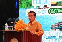 ប្រសាសន៍ដើមទាំងស្រុងរបស់ សម្តេចតេជោ ហ៊ុន សែន ថ្លែងក្នុងពិធីអបអរសាទរ បុណ្យទន្លេលើកទី៥ នៅខេត្តកំពង់ឆ្នាំង « ទន្លេ៖ ផ្សារភ្ជាប់សន្តិភាព ប្រជាជន និងទេសចរណ៍ »