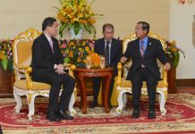 សម្ដេចតេជោ នាយករដ្ឋមន្ត្រី ទទួលជួបរដ្ឋមន្រ្តីក្រសួងពាណិជ្ជកម្ម និងឧស្សាហកម្មសិង្ហបុរី