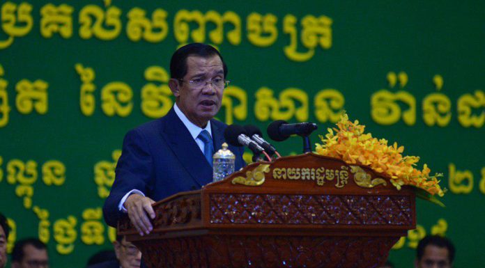 ប្រសាសន៍ដើមទាំងស្រុងរបស់ សម្តេចតេជោ ហ៊ុន សែន ថ្លែងក្នុងពិធីប្រគល់សញ្ញាបត្រជូននិស្សិតវិទ្យាស្ថានវ៉ាន់ដា ជាង៣ពាន់នាក់