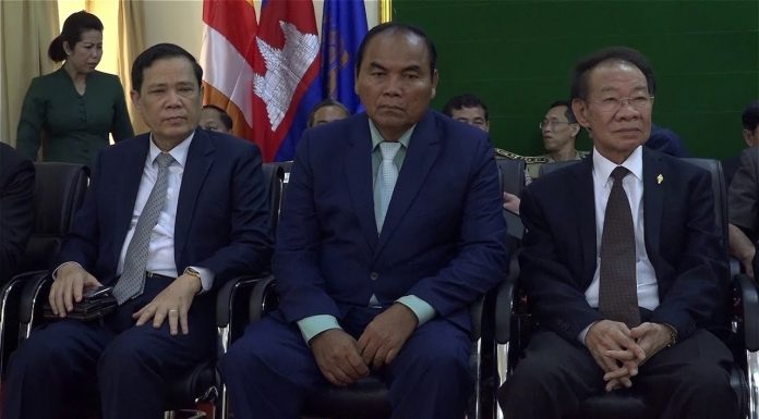 ឯកឧត្តមកិត្តិនីតិកោសលបណ្ឌិត ប៊ិន ឈិន ជំរុញឱ្យសមាជិកក្រុមប្រឹក្សាខេត្តបន្តបម្រើផលប្រយោជន៍ និងសេចក្តីត្រូវការរបស់ប្រជាពលរដ្ឋដោយមិនត្រូវប្រកាន់និន្នាការនយោបាយ