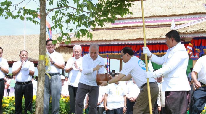 ព្រះករុណា ព្រះមហាក្សត្រ សព្វព្រះរាជហឫទ័យយាងជាព្រះរាជាធិបតីក្នុង ព្រះរាជពិធីរុក្ខទិវាឆ្នាំ២០១៩