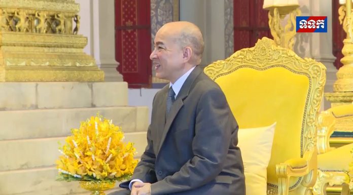 ព្រះមហាក្សត្រ សព្វព្រះរាជហឫទ័យទទួលសារតាំង ពីឯកអគ្គរាជទូត ព្រះរាជាណាចក្របារ៉ែន