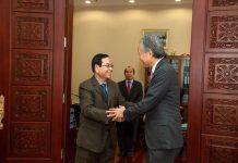 ឯកឧត្តមកិត្តិនីតិកោសលបណ្ឌិតឧបនាយករដ្ឋមន្ត្រីប្រចាំការ ប៊ិន ឈិន អនុញ្ញាតឱ្យឯកអគ្គរដ្ឋទូតជប៉ុនប្រចាំកម្ពុជាទទួលជួបសម្តែងការគួរសម និងជម្រាបលា