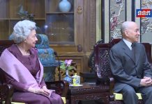 ព្រះមហាក្សត្រ និងសម្តេចម៉ែស្តេចយាងចូលរួមពិធីលៀងសាយភោជន៍រៀបចំដោយប្រធានសភាប្រឹក្សានយោបាយចិន