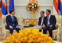សម្ដេចតេជោ ហ៊ុន សែន អញ្ជើញជួបឯកអគ្គរដ្ឋទូតកូរ៉េថ្មីប្រចាំនៅកម្ពុជា