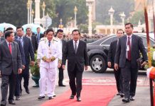 សម្ដេចតេជោ ហ៊ុន សែន៖ ប្រទេសជាតិមានសុខសន្តិភាព ពិធីបុណ្យក៏បានដំណើរការដោយរលូនដែលផ្តល់នូវភាពសប្បាយរីករាយនៅទូទាំងប្រទេស