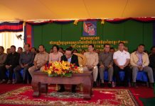 ឯកឧត្តមកិតិ្តនីតិកោសលបណ្ឌិត ប៊ិន ឈិន អញ្ជើញប្រារព្វមិទ្ទិញរំលឹកខួបទី៤១ ទិវាជ័យជំនះ ៧មករា ១៩៧៩-៧មករា ២០២០ នៅខេត្តតាកែវ
