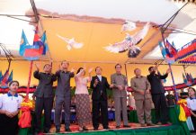 ឯកឧត្តមកិតិ្តនីតិកោសលបណ្ឌិត ប៊ិន ឈិន អញ្ជើញប្រារព្វមិទ្ទិញរំលឹកខួបទី៤១ ទិវាជ័យជំនះ ៧មករា ១៩៧៩-៧មករា ២០២០ នៅខេត្តតាកែវ