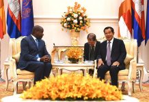 សម្តេចតេជោ ហ៊ុន សែន អញ្ជើញទទួលជួបពិភាក្សាការងារជាមួយប្រធានក្រុមហ៊ុន Holland America Line ម្ចាស់នាវាទេសចរណ៍ Westerdam