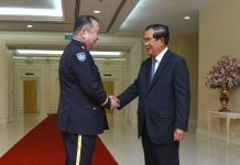 សម្ដេចតេជោ ហ៊ុន សែន អញ្ជើញជួបពិភាក្សាការងារជាមួយអគ្គមេបញ្ជាការកងស្វ័យការពារទ័ពជើងគោកនៃប្រទេសជប៉ុន
