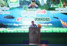 សម្ដេចតេជោនាយករដ្ឋមន្ត្រី ស្នើឱ្យស្ថាប័នពាក់ព័ន្ធសិក្សាអំពីការកសាងផ្លូវថ្មីពីខេត្តបាត់ដំបងទៅខេត្តសៀមរាប