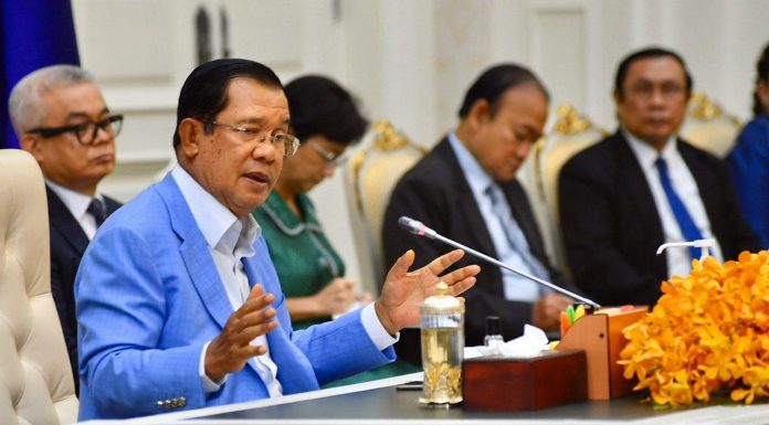 សម្ដេចតេជោ ហ៊ុន សែន៖ បើយើងអត់មានធ្វើច្បាប់ដាក់ប្រទេសក្នុងគ្រាមានអាសន្នទេ រដ្ឋមិនអាចផាកពិន័យណាមួយចំពោះអ្នកមិនគោរពបំរាមទេ