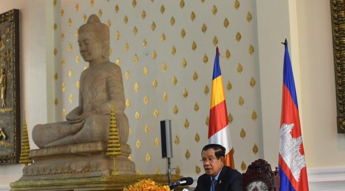 រាជរដ្ឋាភិបាលអំពាវនាវឱ្យប្រជាពលរដ្ឋបន្តថែរក្សាអនាម័យសុខភាពឱ្យបានខ្ជាប់ខ្ជួន ដើម្បីទប់ស្កាត់ការឆ្លងរាលដាលនៃជំងឺកូវីដ-១៩
