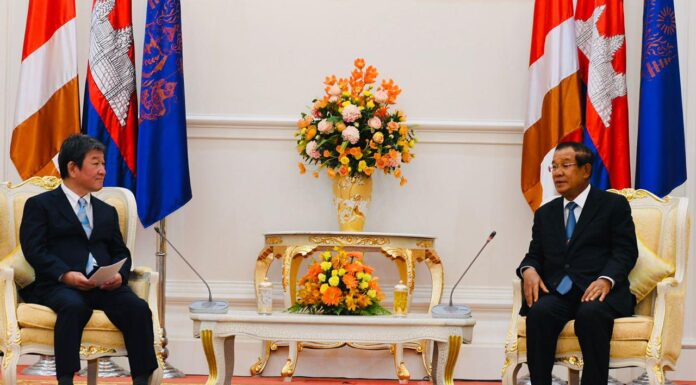 សម្តេចតេជោ ហ៊ុន សែន អញ្ជើញទទួលជួបពិភាក្សាការងារជាមួយរដ្ឋមន្ត្រីការបរទេសជប៉ុន