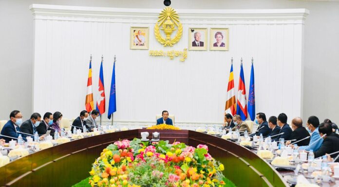 សម្តេចនាយករដ្ឋមន្រ្តី ហ៊ុន សែន អញ្ជើញជាអធិបតី បើកកិច្ចប្រជុំឧត្តមក្រុមប្រឹក្សាពិគ្រោះ និងផ្តល់ យោបល់លើកទី៤