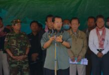 សម្ដេចតេជោ ហ៊ុន សែន អញ្ជើញសួរសុខទុក្ខ និងផ្តល់អំណោយជូនប្រជាពលរដ្ឋរងគ្រោះដោយទឹកជំនន់ នៅក្រុងប៉ោយប៉ែត (គោលដៅទី២ ចំនួន៥០០០គ្រួសារ)