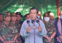 សម្តេចតេជោ ហ៊ុន សែន បន្តអញ្ជើញចុះសួរសុខទុក្ខ និងចែកអំណោយជូនពលរដ្ឋរងគ្រោះជំនន់ទឹកភ្លៀង នៅស្រុកអូរជ្រៅ (គោលដៅទី១ ចំនួន៥ពាន់គ្រួសារ)