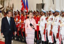ប្រមុខរាជរដ្ឋាភិបាលកម្ពុជា ផ្ញើសារលិខិតអបអរសាទរជូនលោកជំទាវ អោង សាន ស៊ូជី ដែលបានដឹកនាំគណបក្សសម្ព័ន្ធជាតិដើម្បីប្រជាធិបតេយ្យ(NLD) ទទួលជ័យជម្នះក្នុងការបោះឆ្នោតសកលនៅប្រទេសមីយ៉ានម៉ា