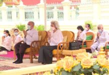 ព្រះមហាក្សត្រ និងសម្ដេចព្រះមហាក្សត្រី ស្ដេចយាងបំពេញព្រះរាជកុសលថ្វាយព្រះវិញ្ញាណក្ខន្ធ ព្រះមហាវីរក្សត្រ ព្រះបរមរតនកោដ្ឋ